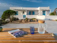 Eiriana Luxury Suites 帕拉堤那海灘（Plathiena Beach）附近的飯店