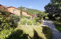 Le Clos du Bois Joli Hotel a Sainte-Julie