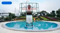 The Highland Park Resort Bogor - Romanttinen