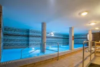 Albergo Punta Zerbion - Pools