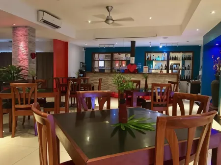 Victoria Palms Hotel Отели в г. Сува