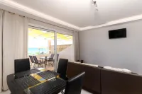 Seashore Stream Suites Hotels in Katastari