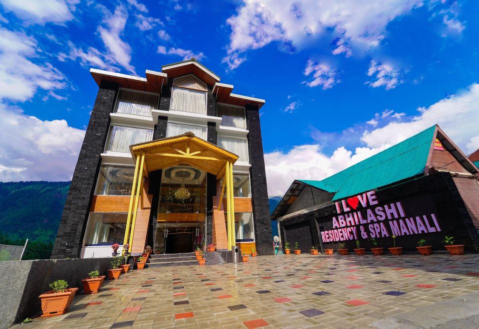 hotel overview picture