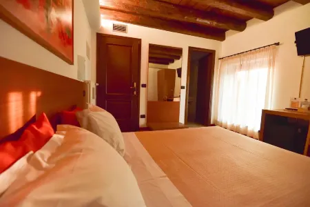 Hotel Quo Vadis