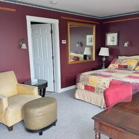 The Northport Inn & Lodge