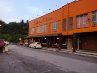 Hotel 77 Hotel dekat Rawang