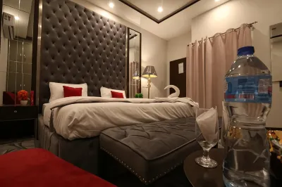 Cuzzy Inn Hotel Hotels near Eiffel Tower Bahria Town Lahore