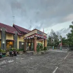Wonorejo Hotel Mitra RedDoorz Hotel dekat Bendungan Wonorejo