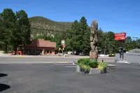 Sitzmark Chalet Inn