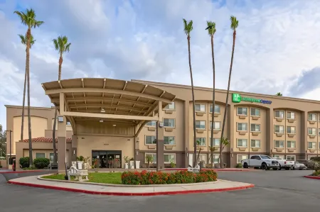 Holiday Inn Express San Bernardino - Colton