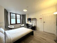 Sleeplicity London Heathrow Hôtels à : Sunbury-on-Thames