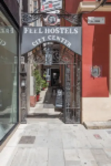 Feel Hostels City Center