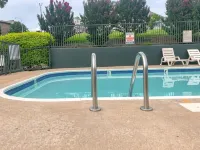 Green Gables Inn - Pools
