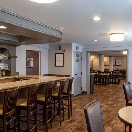 Oxford Suites Chico