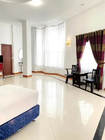 Hotel Prima Indah Отели в г. Центральное Тапанули