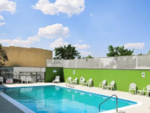 Super 8 by Wyndham Great Falls City Center Hotels in Cascade County