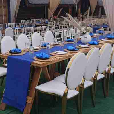 Bostons Lodge & Restaurant Dining/Meeting Rooms