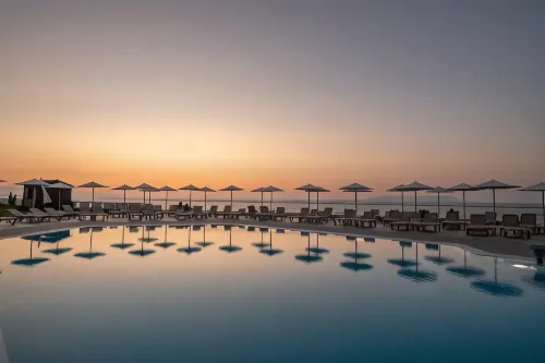 Themis Beach Hotel فنادق في Kokkini Hani