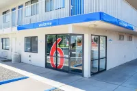 Motel 6 Pueblo, CO - I-25