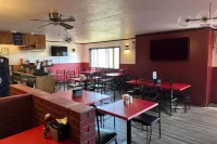 Travelodge by Wyndham Chetwynd Hotels in Chetwynd