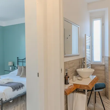 Diamond Apartments