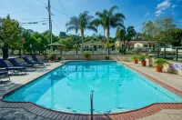 Lavender Inn by the Sea - en bord de mer