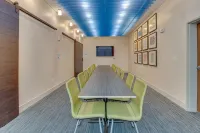 Holiday Inn Express & Suites Union City Hotels in Obion County