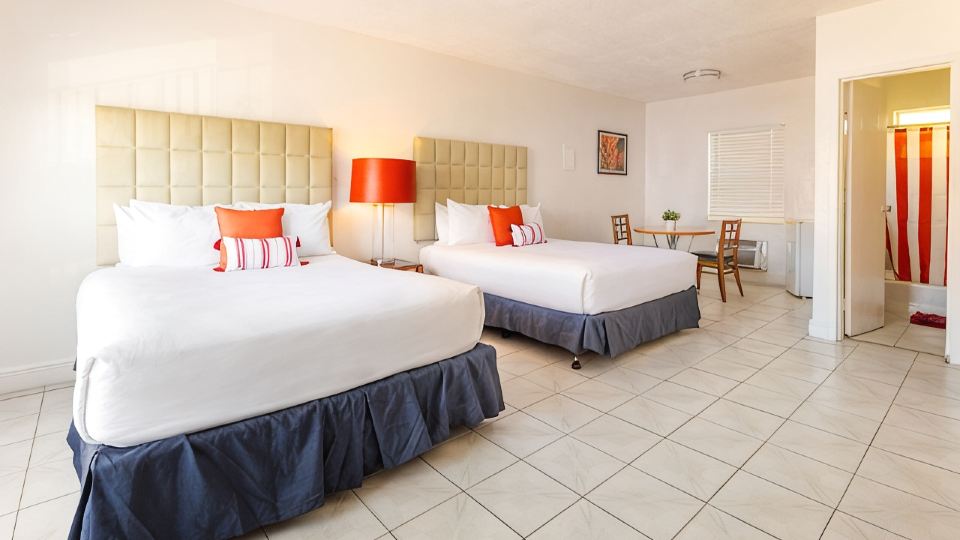 Seven Seas Hotel