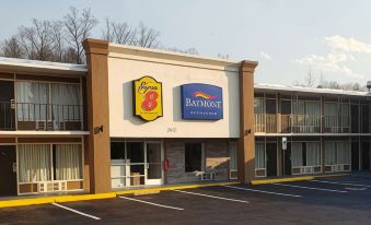 Super 8 by Wyndham Morganton