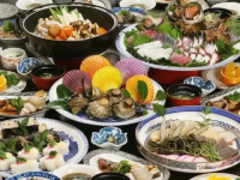 ‟島のひかり”が彩なす海の宿 羽衣荘 隠岐の島町のホテル