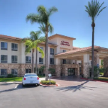 Hampton Inn & Suites Ontario