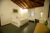 Funk Bunks - Sigiriya