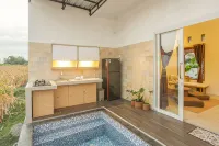 Prana Studio Villa Hotels in Prambanan