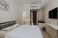 RedLiving Apartemen Green Lake View Cimanggis - Win Property Hotels in Cimanggis