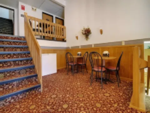 Super 8 by Wyndham Kirksville University Area Hotels in Adair County