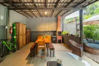 Your Getaway in Florianopolis, Just Minutes From the Beach NDE Hotel di Florianopolis