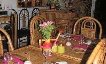 Avamada Lodge