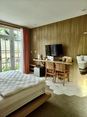 Gluck Bloom, Japandi-style stay with Bath tub
