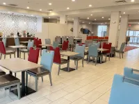 La Quinta Inn & Suites by Wyndham Jackson/Cape Girardeau Hotels in Cape Girardeau County