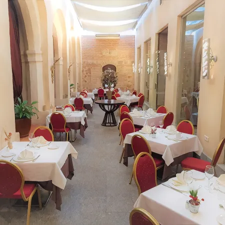 Hotel San Antonio El Real