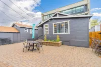 Stylish 2-Bedroom walking distance to Downtown
