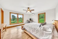 Spacious Ellicottville 5-bedroom 4-bath chalet with WiFi, AC