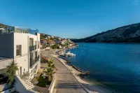 Beachfront Luxury Villa - 3 estrellas