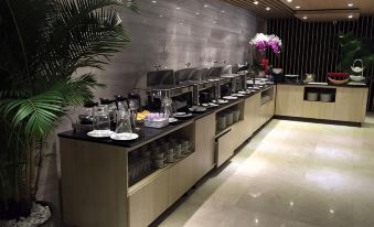 Avanti Hotel