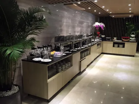 Avanti Hotel