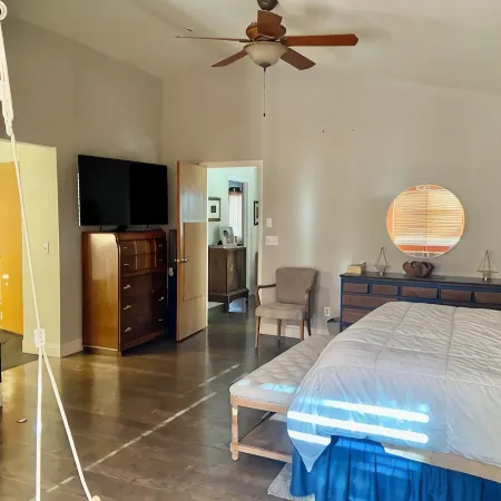 Boulder- Denver DIA! ! Popular home, Private, Spacious, and Centrally Located!