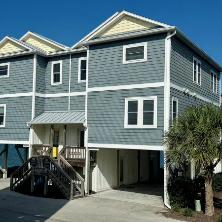 Best Views on the Island! Ocean, Waterfront, Boat Dock, Elevator, Pool, Fish!