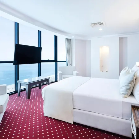 Sky Tower Hotel