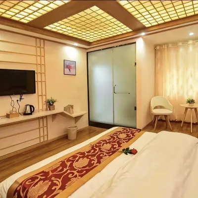 Shuya Theme Hotel Hotels near Huaxi District