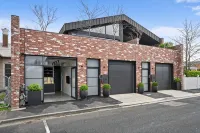 The Pix: Industrial chic at its best, Geelong West - 3-Star